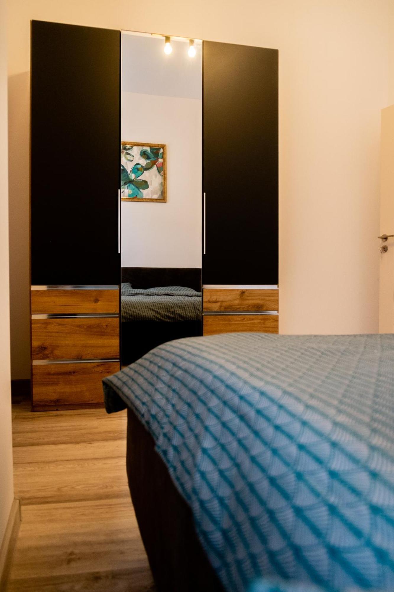Majo Aparthotel Cluj Napoca Bagian luar foto